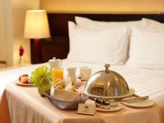 In-Room Dining Server Job in Vancouver, British Columbia Β β Onsite (Hospitality Industry)